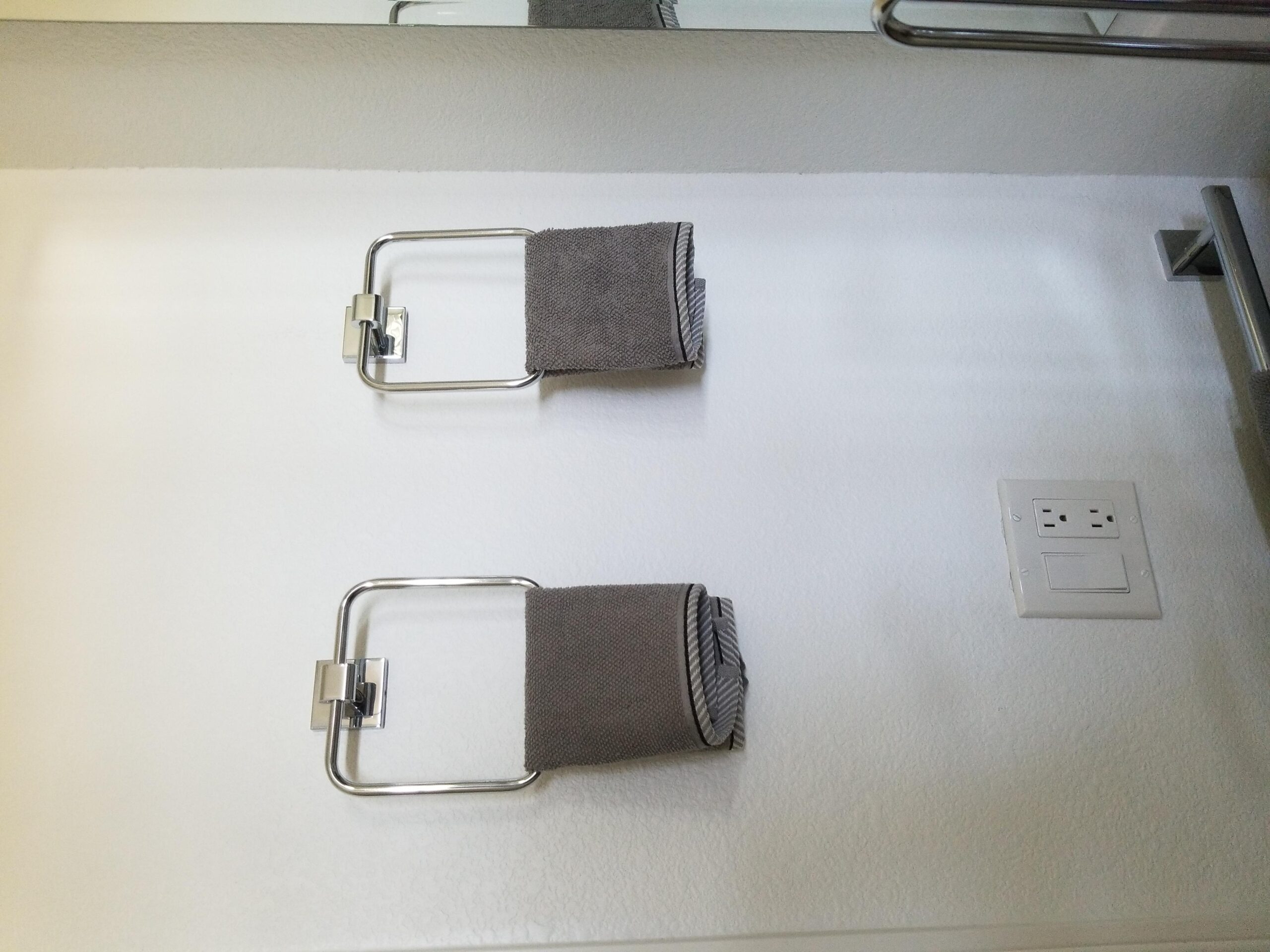Gatco 4072 Elevate square towel ring satin nickel